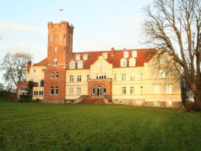 Гостиница Schloss Lelkendorf, Fewo Hoppenrade  Лелькендорф